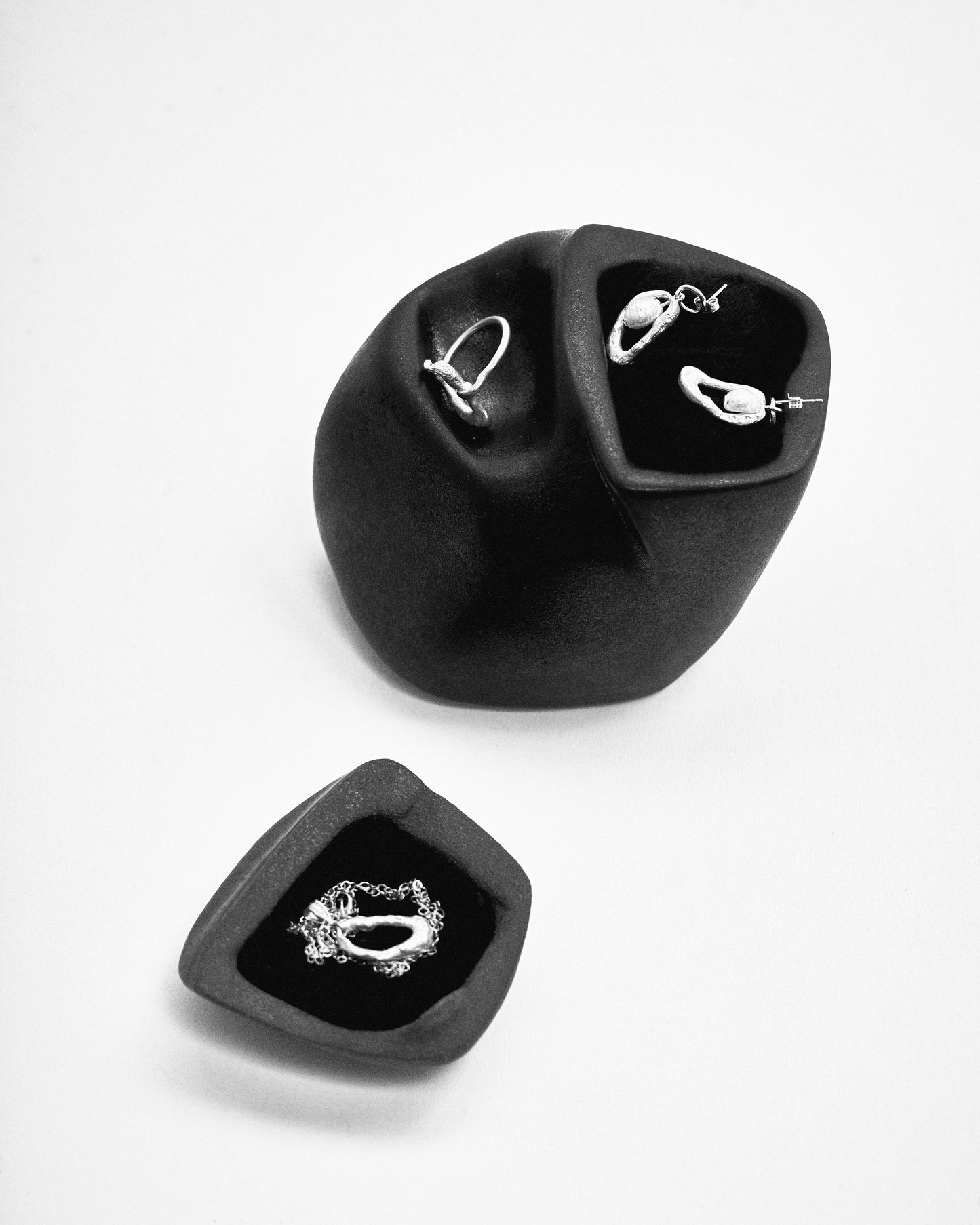 In and out. Black ceramic jewelry box, unique piece.