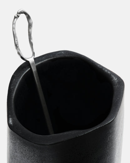 Shelter box I. Black ceramic jewelry box, unique piece.