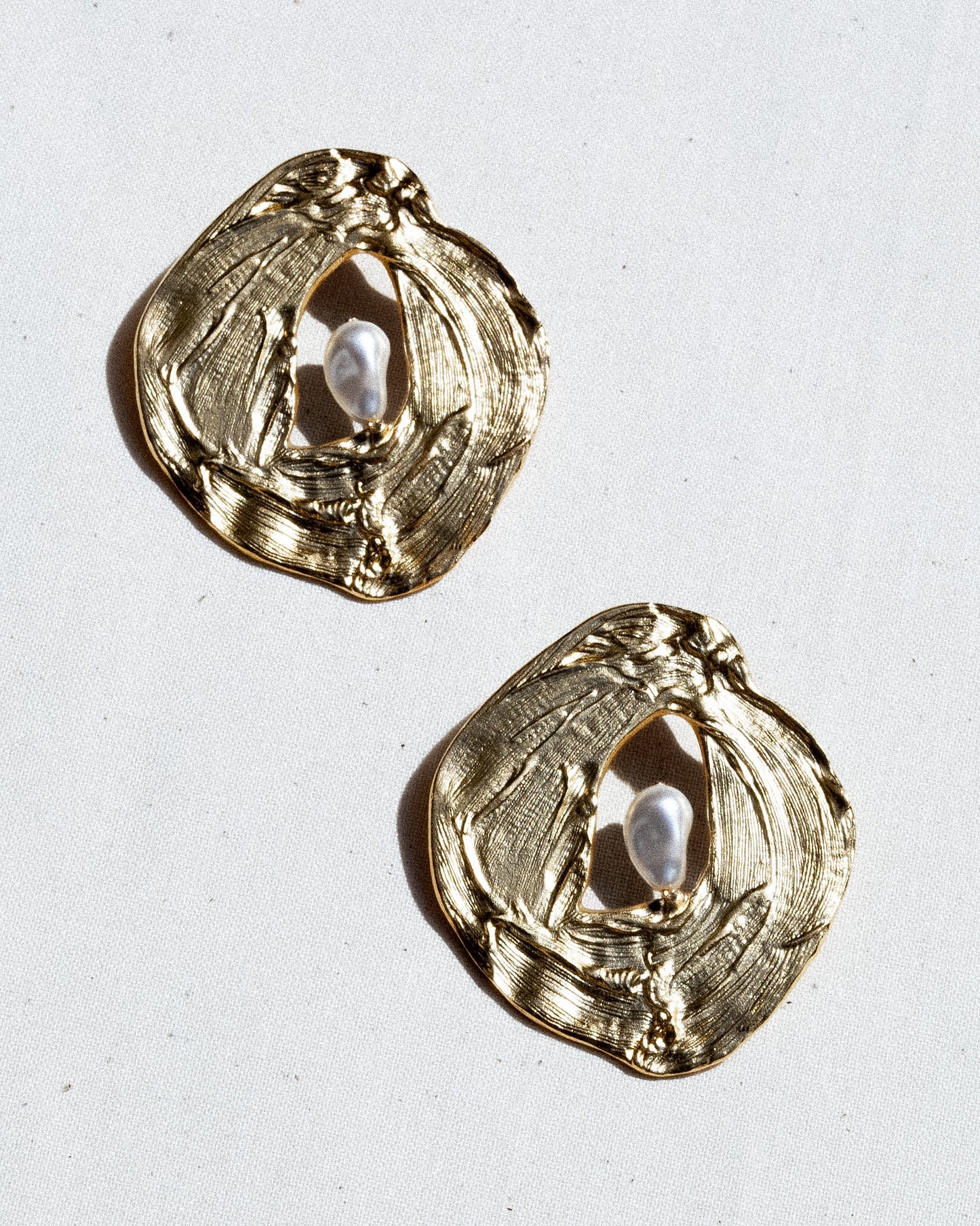 DAISY EARRINGS - GOLD