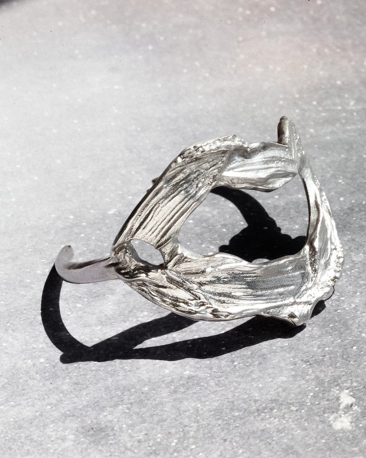 LINDA BANGLE BRACELET - SILVER